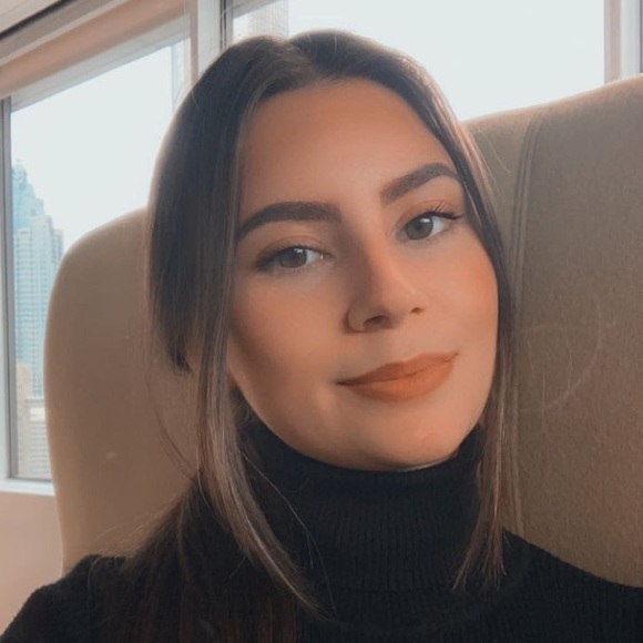 Meet your Posher, Alexandra - Picture 4 of 4